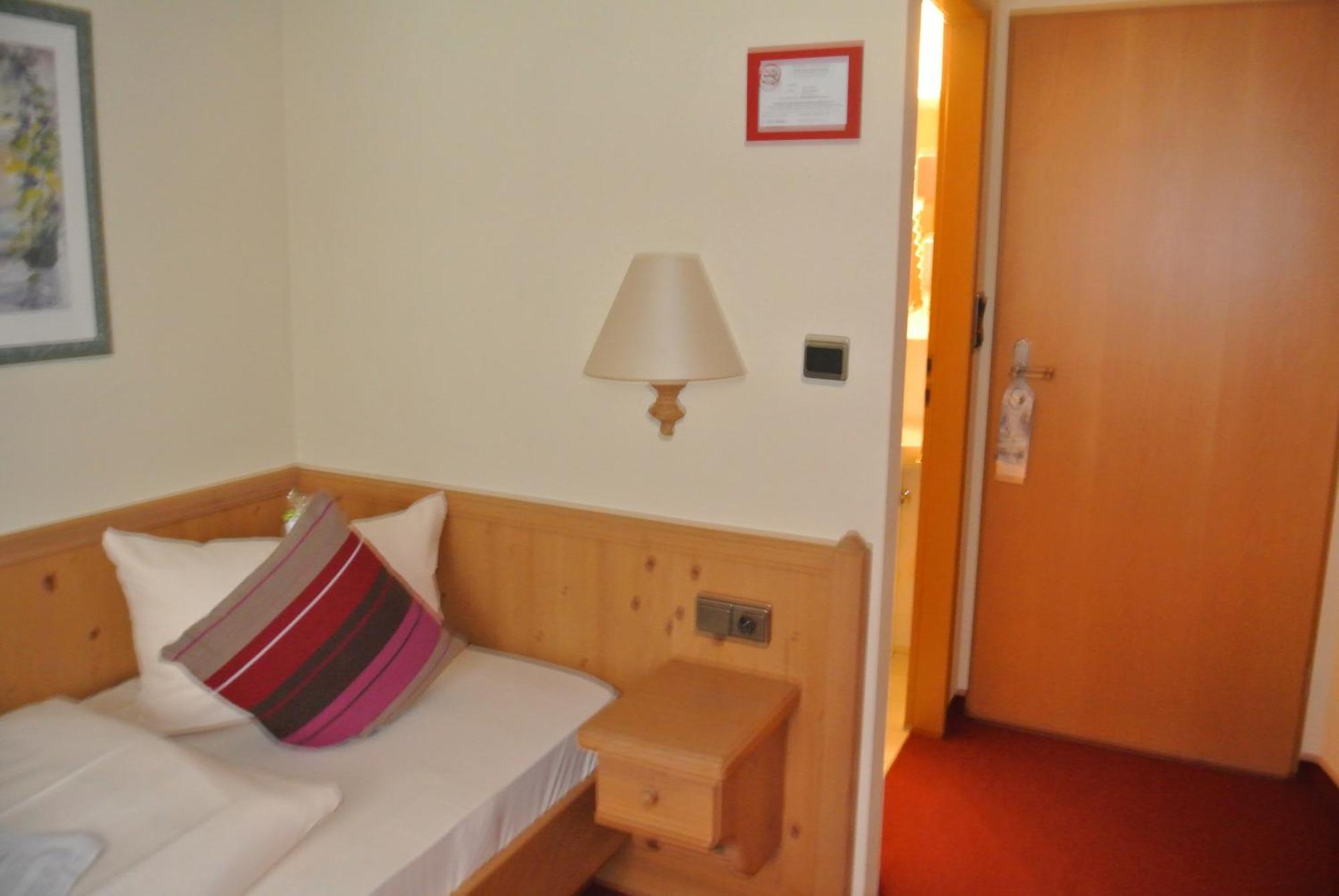 Akzent Hotel Am Bach 데텔바흐 객실 사진