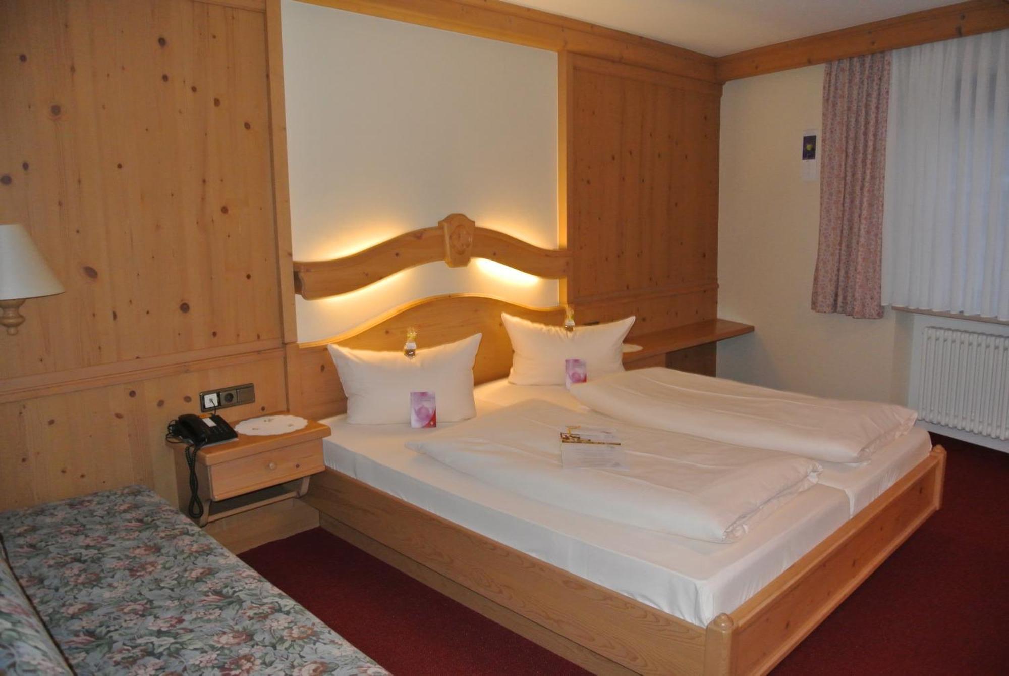 Akzent Hotel Am Bach 데텔바흐 외부 사진